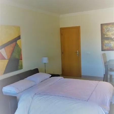 Modern Apart Terrace&pool Near The Beach Daire